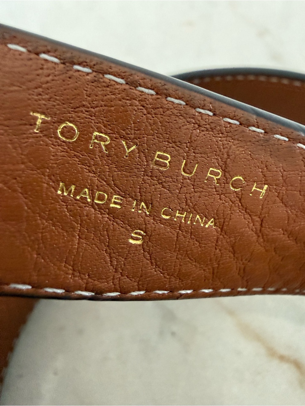 Tory Burch 1" Miller Reversible Leather Belt in Black and Brown size Small - Picture 9 of 9